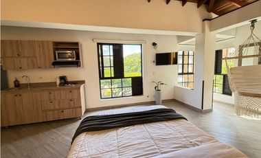 Amoblado HERMOSO Estudio tipo loft Laureles Estadio.