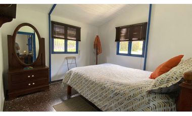 Finca en unidad cerrada en el Canadá sector aguas claras