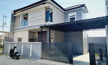 Rumah minimalis 2 lantai siap huni Manang dekat solo baru