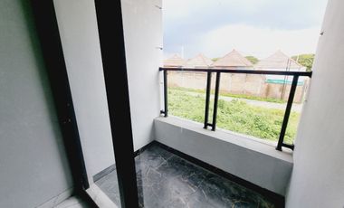 Rumah minimalis 2 lantai siap huni Manang dekat solo baru