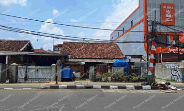 RUMAH TUA COCOK UNTUK USAHA DI RAWAMANGUN