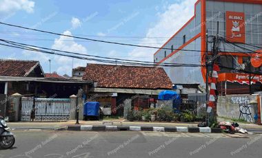RUMAH TUA COCOK UNTUK USAHA DI RAWAMANGUN