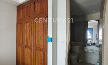SEWA APARTMENT GOLD COAST PIK1 LANTAI 35