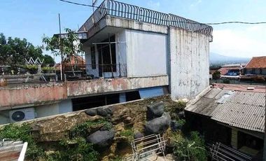 Rumah Cantik di Layung Sari