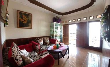 Rumah Cantik di Layung Sari