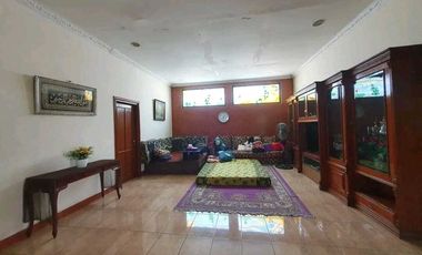 Rumah Cantik di Layung Sari