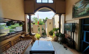 Rumah Cantik di Layung Sari