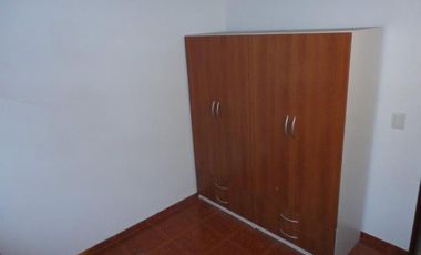ALQUILER DE DEPARTAMENTO 3 AMBIENTES CON COCHERA DESCUBIERTA - MONTEGRANDE - SOLO 2 PERSONAS