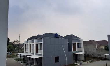 Rumah 2 lantai 3 KT 3 KM selangkah UIN Ciputat