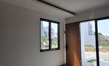 Rumah 2 lantai 3 KT 3 KM selangkah UIN Ciputat