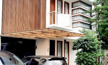 Jamin suka Rumah Townhouse Jagakarsa kebagusan 4 kmr 145jt/thn