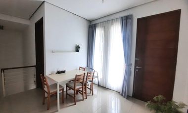 Jamin suka Rumah Townhouse Jagakarsa kebagusan 4 kmr 145jt/thn
