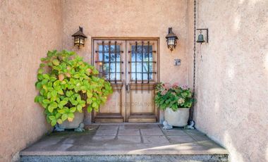 Casa En Venta De 5 Dorm. En Zapallar