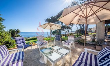 Casa En Venta De 5 Dorm. En Zapallar