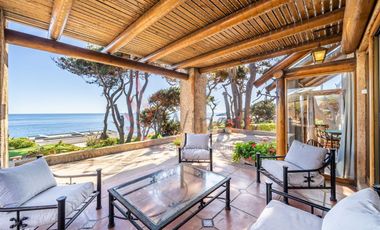 Casa En Venta De 5 Dorm. En Zapallar