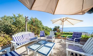 Casa En Venta De 5 Dorm. En Zapallar