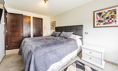 Departamento En Venta De 2 Dorm. En Lo Barnechea