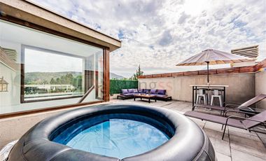 Departamento En Venta De 2 Dorm. En Lo Barnechea