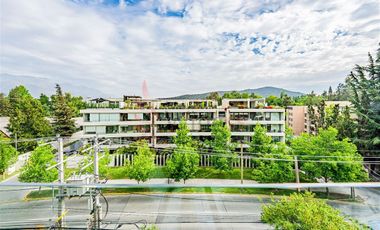 Departamento En Venta De 2 Dorm. En Lo Barnechea