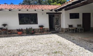 FINCA EN ARRIENDO UBICADA EN RIONEGRO SECTOR EL ANTOJO