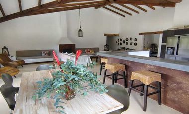 FINCA EN ARRIENDO UBICADA EN RIONEGRO SECTOR EL ANTOJO