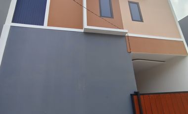 Di sewakan rumah baru di johar baru jakarta pusat