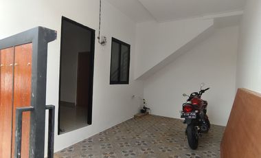 Di sewakan rumah baru di johar baru jakarta pusat