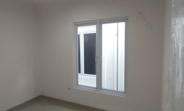 Di sewakan rumah bagus di utan kayu jakarta timur