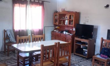 Casa en venta - 2 Dormitorios 1 Baño - Villa Garibaldi