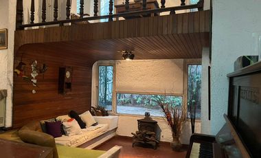 Venta. Casa. 6 ambientes. 4 suite. Cochera. Quincho. Terraza. Jardín. Barracas.