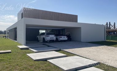 Casa en venta en La Providencia Canning