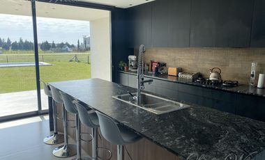 Casa en venta en La Providencia Canning