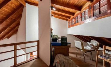 Casa en venta - 4 Dormitorios 4 Baños - La Plata