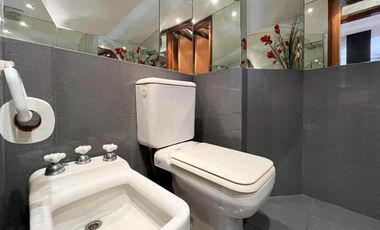Casa en venta - 4 Dormitorios 4 Baños - La Plata