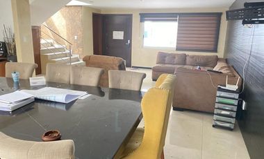 CASA EN VENTA EN FRACC. LA MEZZA