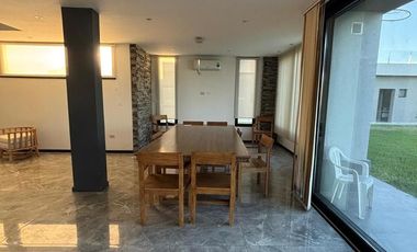 Casa en venta - Barrio Terralagos, Canning