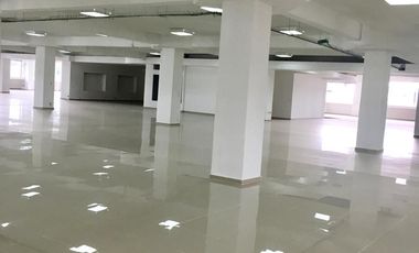 Oficina acondicionada 900m2 Granjas Mexico