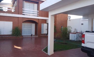 PH en venta - 3 Dormitorios 2 Baños - Santa Teresita