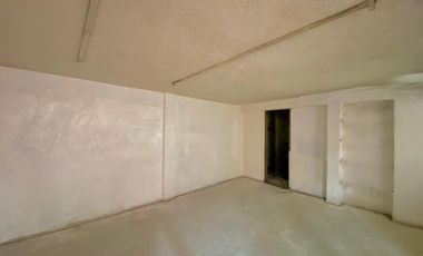 Se vende casa a 2 minutos de metro Coyuya con 2 departamentos independientes