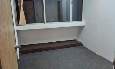 OFICINA A UNOS PASOS DEL EX TOREO DE 4 CAMINOS