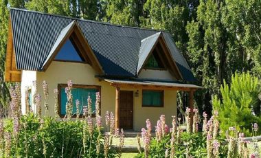 Casa en venta - 2 Dormitorios 2 Baños - Los Antiguos