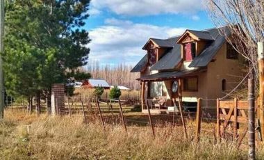 Casa en venta - 2 Dormitorios 2 Baños - Los Antiguos