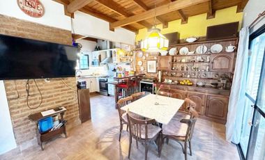 Casa en venta - 3 Dormitorios 3 Baños - Cochera - 340Mts2 - Canning