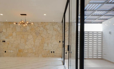 VENTA DE CASA EN ABADIA RANCHO SANTA EN MONICA