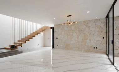 VENTA DE CASA EN ABADIA RANCHO SANTA EN MONICA