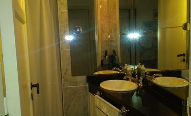 Chalet de 5 ambientes en alquiler temporal, en Martínez.