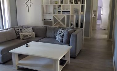 Chalet de 5 ambientes en alquiler temporal, en Martínez.