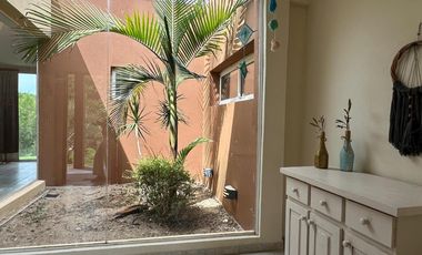 Casa en venta - 4 Dormitorios 3 Baños - Pinamar
