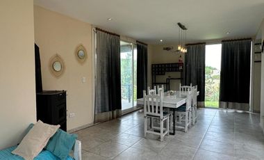 Casa en venta - 4 Dormitorios 3 Baños - Pinamar