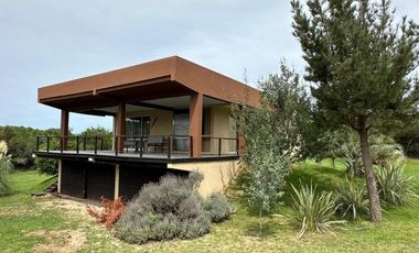 Casa en venta - 4 Dormitorios 3 Baños - Pinamar
